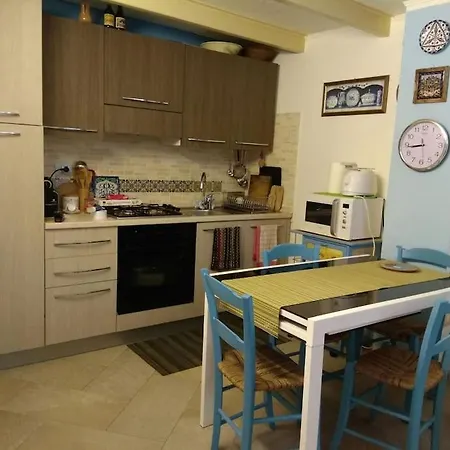 Monolocale Castello Centro Storico Apartment